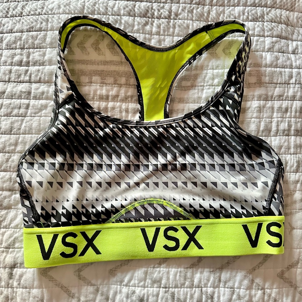 Lightweight sports bra from Victoria’s Secret size small